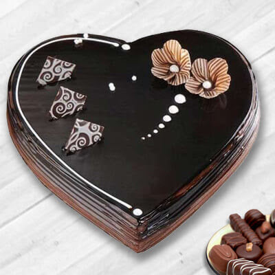Heartshape Choc Cake - Delicious Chocolate Cake - Heartshape - Arabianblossom