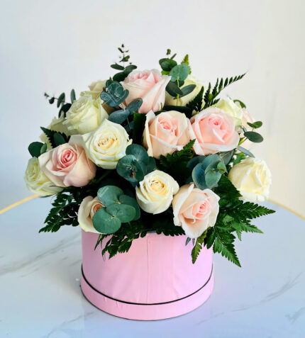 Happy Birthday Flowers - Arabian Love In A Box - 20 Stems of White and Light Pink Roses
