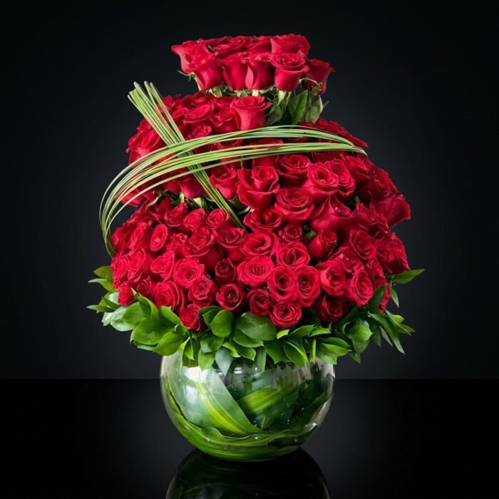 100 Red Roses Arrangement, luxury flower delivery in Dubai