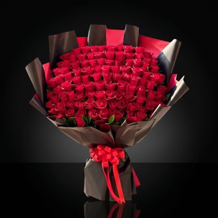 100 Red Roses Bouquet, luxury same day flower delivery in Dubai