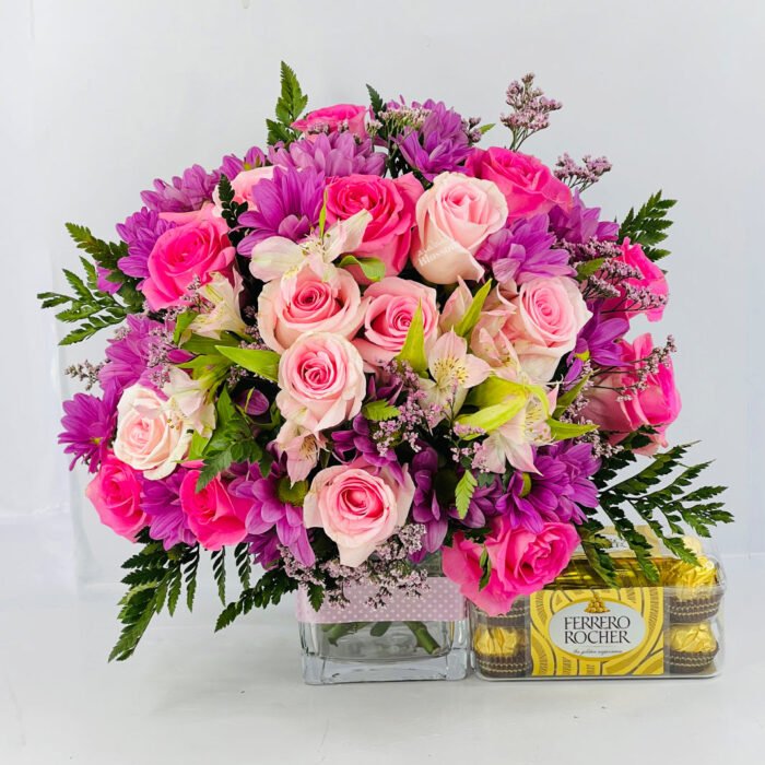 Roses & Chrysanthemum In a Cube Vase With Chocolate Ferrero 16pcs