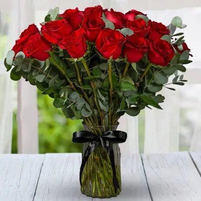 Vase Long 20 Stems of Red Roses With Fillers